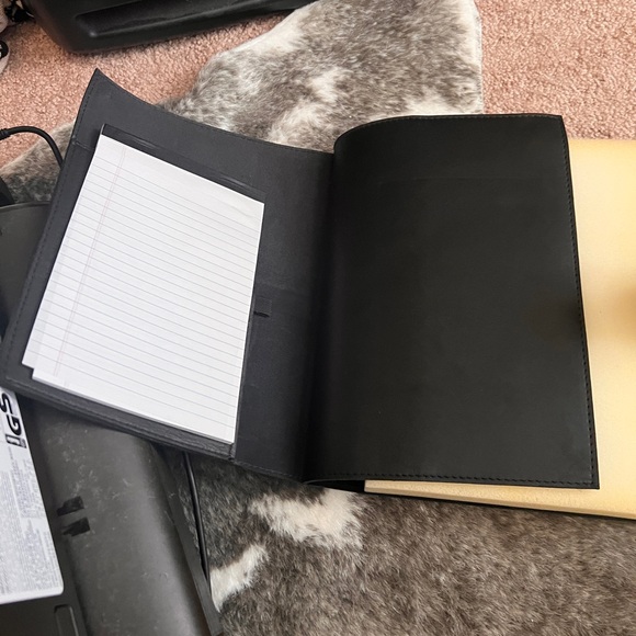 Black Leather Adjustable Bible Cover - Picture 4 of 5